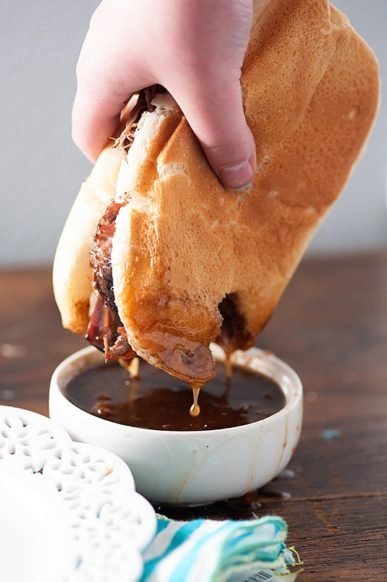Slow Cooker French Dip Sandwich Recipe!
